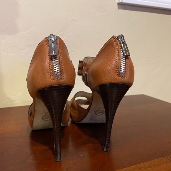 Michael Kors Heels Size 7.5 - Picture 3 of 4